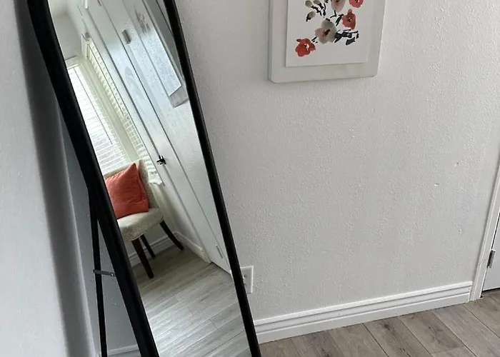 2br Gem: Modern Comfort & Style Apartment *