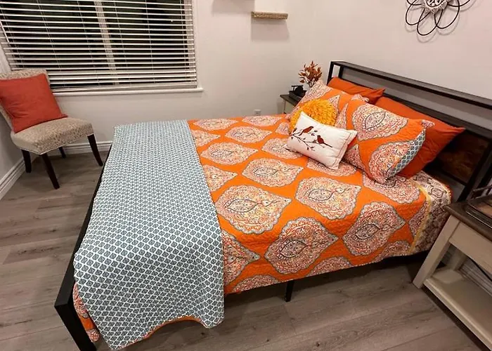 2br Gem: Modern Comfort & Style Apartment Cheyenne